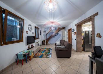 Soggiorno - Villa Via Fondo Reno
 
35, Vigarano Mainarda - foto 2