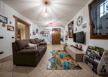 Soggiorno - Villa Via Fondo Reno
 
35, Vigarano Mainarda - foto 6