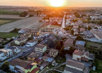 Posizione della mappa - Villa Via Fondo Reno
 
35, Vigarano Mainarda - foto 18