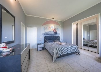 Camera / camera da letto - Casa indipendente Via Polesini
 
5, Tresignana - foto 15