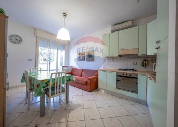 Cucina - Trilocale Viale dei Lecci
 
141, Comacchio - foto 8