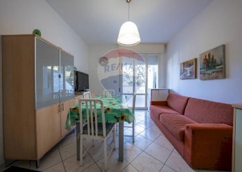 Sala da pranzo - Trilocale Viale dei Lecci
 
141, Comacchio - foto 33