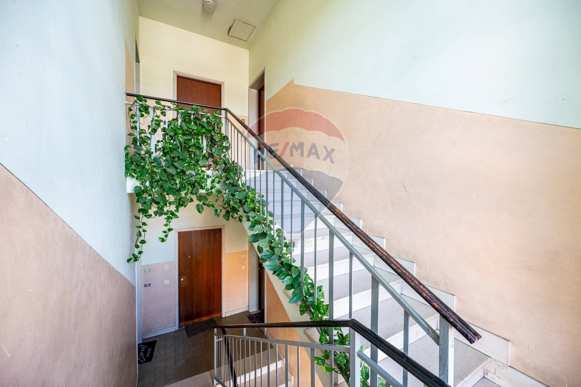 Scale - Three-room apartment Via Piccola Atene
 
18, Sabbioneta - photo 2