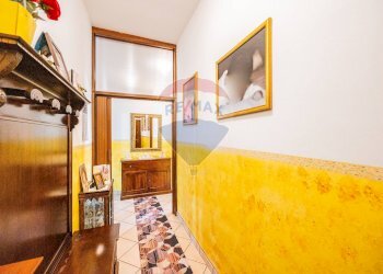 Hall / corridoio - Trilocale Via Piccola Atene
 
18, Sabbioneta - foto 8