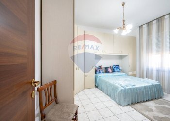 Camera / camera da letto - Trilocale Via Piccola Atene
 
18, Sabbioneta - foto 23