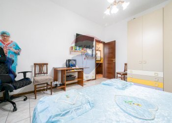 Camera / camera da letto - Trilocale Via Piccola Atene
 
18, Sabbioneta - foto 26