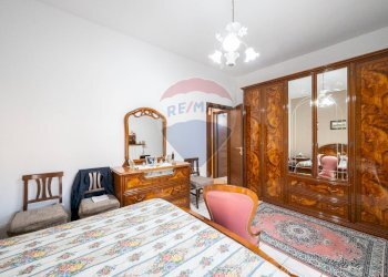 Camera / camera da letto - Trilocale Via Piccola Atene
 
18, Sabbioneta - foto 31