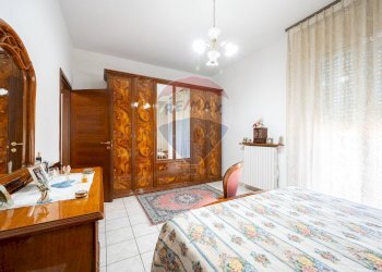 Camera / camera da letto - Trilocale Via Piccola Atene
 
18, Sabbioneta - foto 32