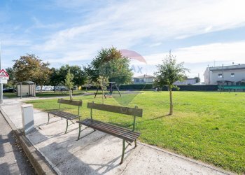 Giardino - Trilocale Via Piccola Atene
 
18, Sabbioneta - foto 47