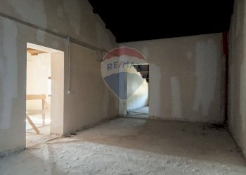 Stanza vuota - Casa semi indipendente Via Baglietto
 
15, Castelvecchio Subequo - foto 15