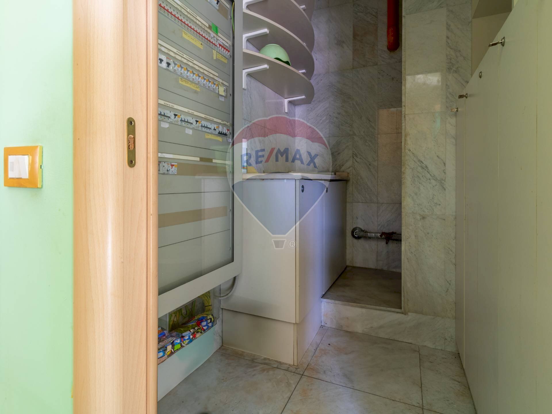 Bagno - Locale Commerciale Via delle Recocce
 
snc, Carsoli - foto 2