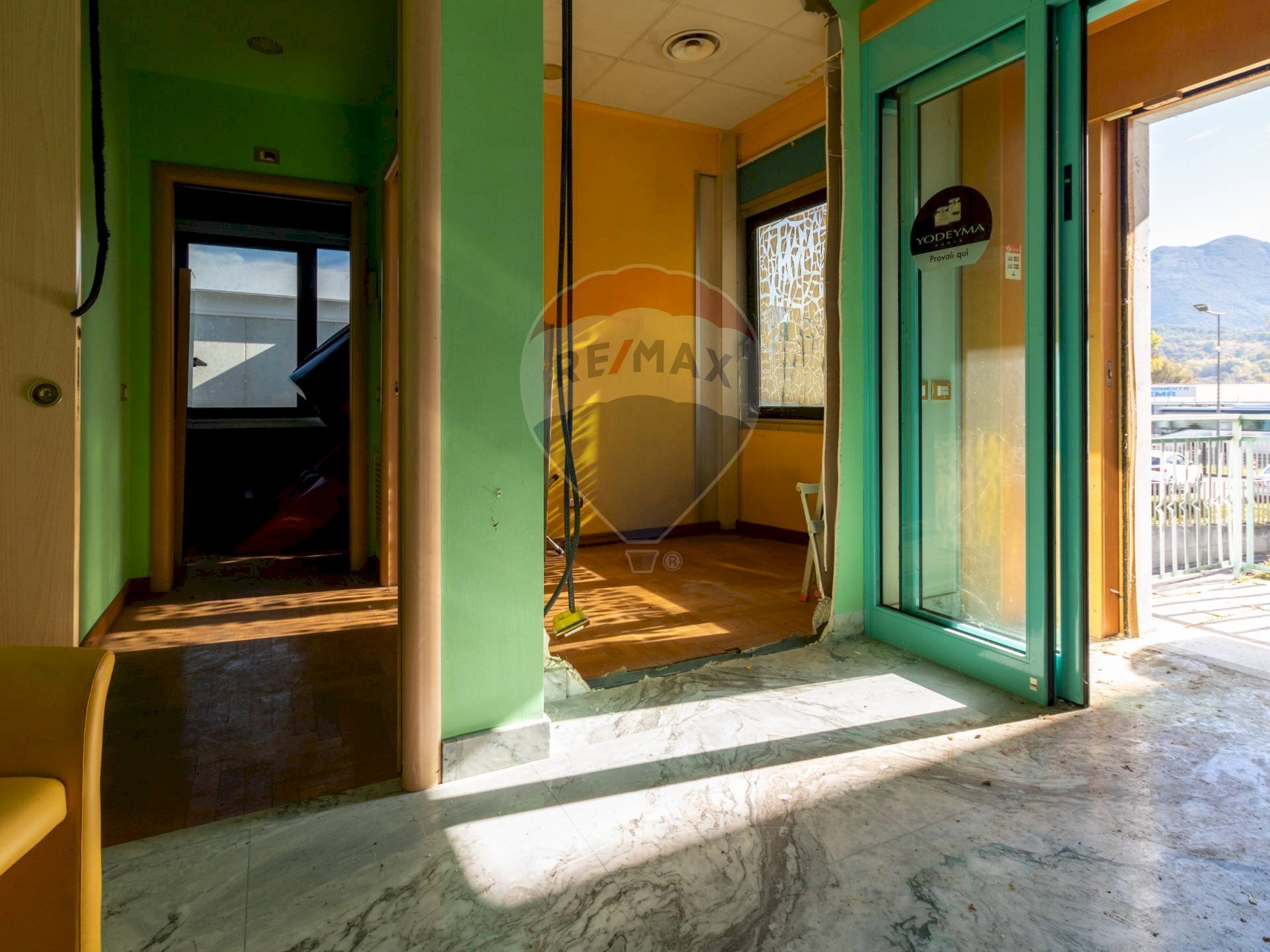 Hall / corridoio - Locale Commerciale Via delle Recocce
 
snc, Carsoli - foto 3