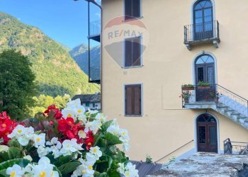 Casa all\'aperto - Trilocale via Monterosa
 
4, Scopa - foto 1