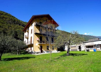 Casa all\'aperto - Trilocale via Monterosa
 
4, Scopa - foto 3