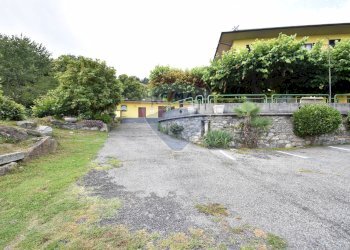 Giardino - Stabile - Palazzo via Crose
 
55, Massino Visconti - foto 15