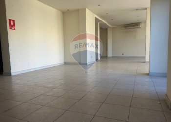 Stanza vuota - Locale Commerciale via archimede
 
318, Ragusa - foto 15