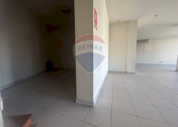 Stanza vuota - Locale Commerciale via archimede
 
318, Ragusa - foto 24