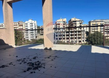 Terrazza - Locale Commerciale via archimede
 
318, Ragusa - foto 38