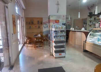 Sala da pranzo - Bar Tavola Calda - Fredda via bixio
 
44, Vittoria - foto 6