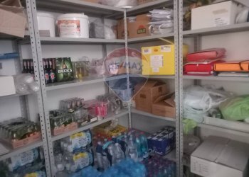 Dispensa di stoccaggio - Bar Tavola Calda - Fredda via bixio
 
44, Vittoria - foto 15