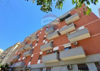 Edificio all\'aperto - Appartamento via Valparadiso
 
15, Palermo - foto 1