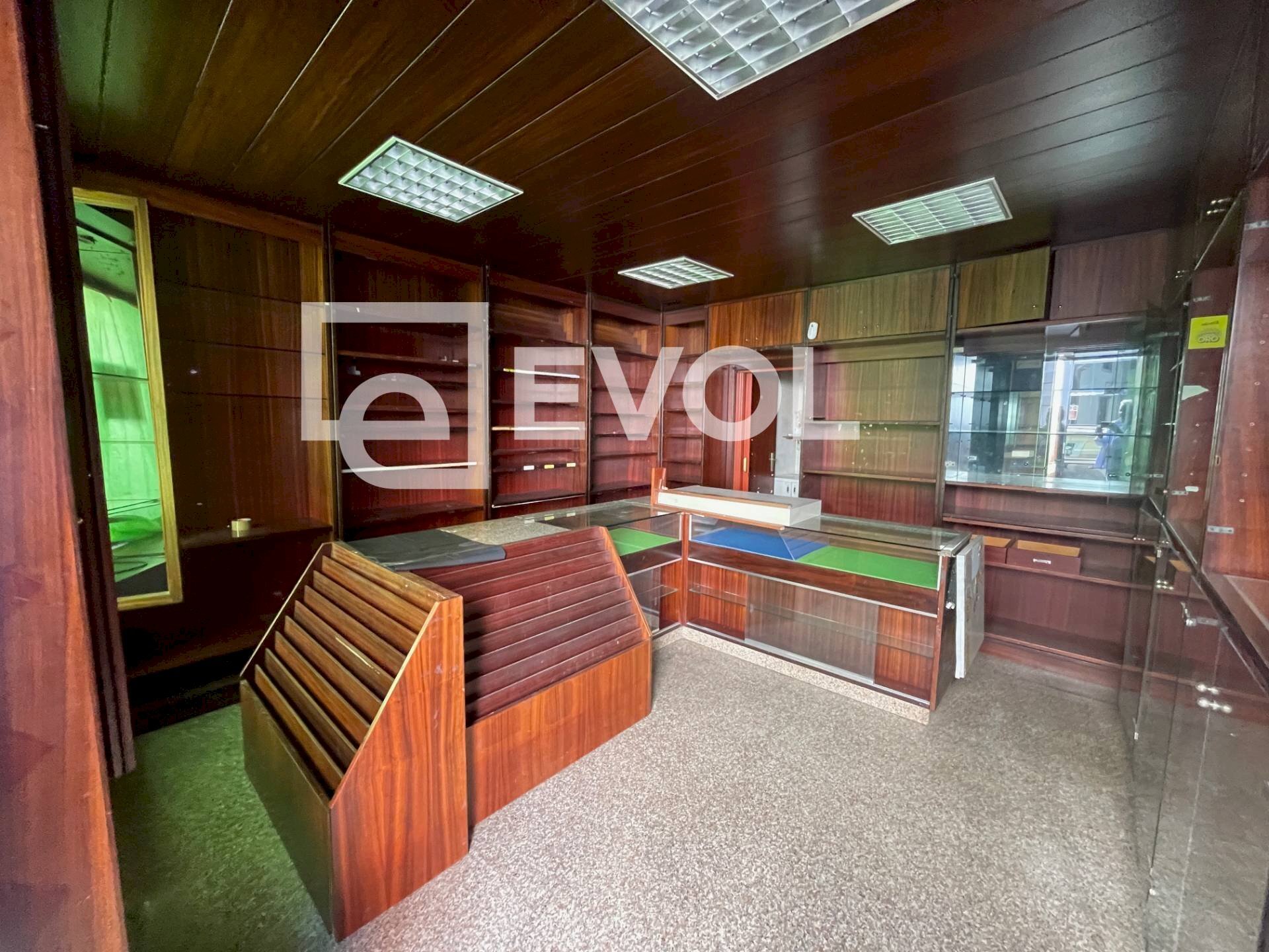 Foto 2 - Attività Commerciale Via Aquileia
 
27, Udine - foto 2