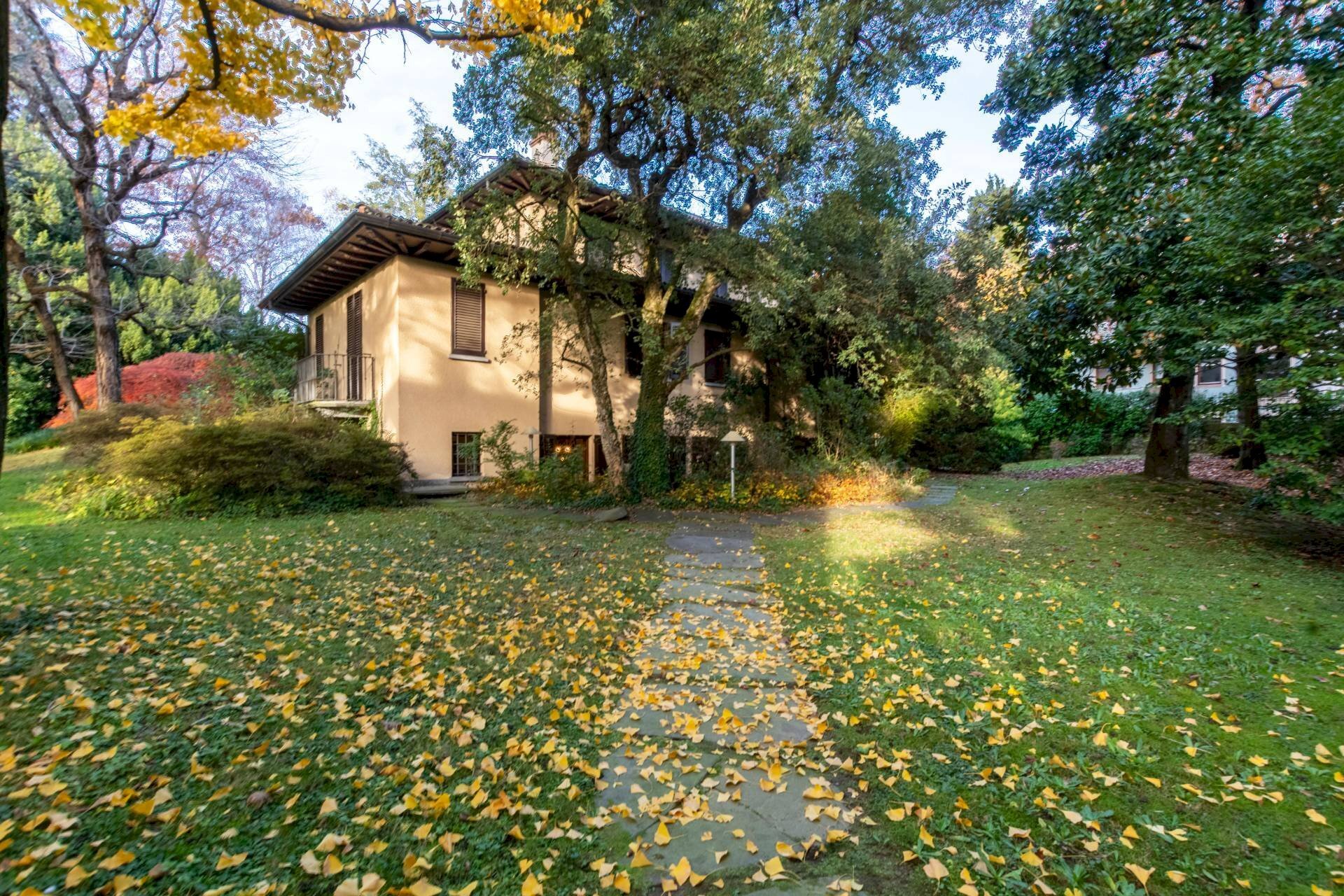 Foto 2 - Villa Viale Aguggiari
14, Varese - foto 2