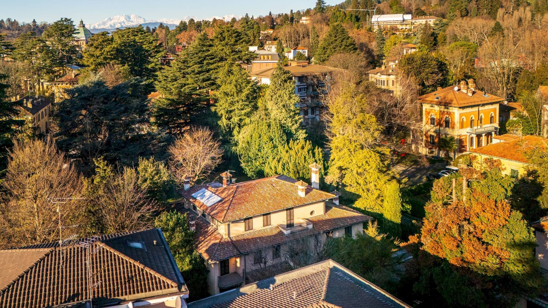 Foto 3 - Villa Viale Aguggiari
14, Varese - foto 3