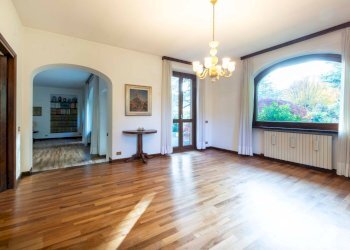 Foto 21 - Villa Viale Aguggiari
 
14, Varese - foto 21