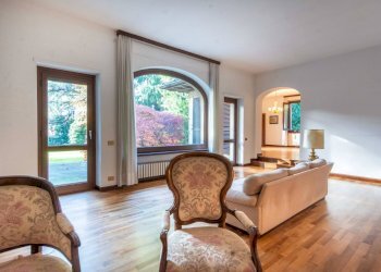 Foto 25 - Villa Viale Aguggiari
 
14, Varese - foto 25