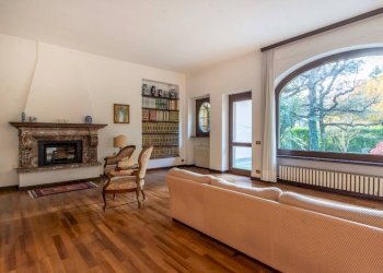 Foto 26 - Villa Viale Aguggiari
 
14, Varese - foto 26