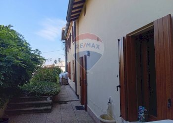 Edificio all\'aperto - Villa Ostiglia - foto 22