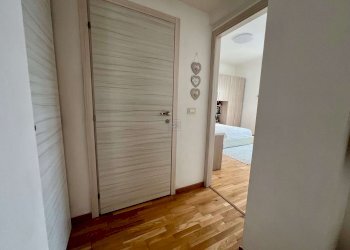 Three-room apartment Genova - photo 8