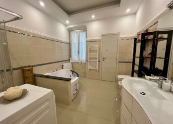 Three-room apartment Genova - photo 17