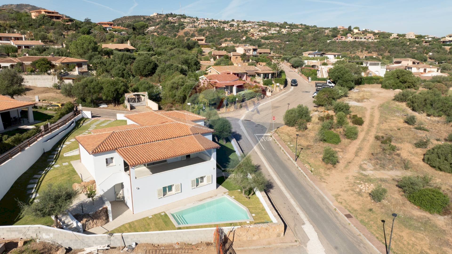 l\'esterno della villa - Villa Via Leonardo Da Vinci
 
SNC, Loiri Porto San Paolo - photo 1