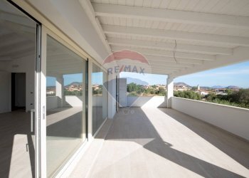Terrazza - Villa Via Leonardo Da Vinci
 
SNC, Loiri Porto San Paolo - foto 10