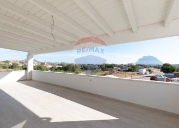 Terrazza - Villa Via Leonardo Da Vinci
 
SNC, Loiri Porto San Paolo - foto 13