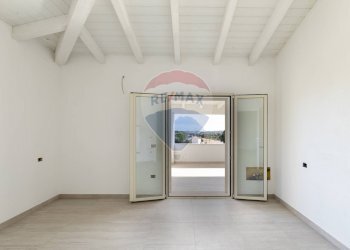 camera - Villa Via Leonardo Da Vinci
 
SNC, Loiri Porto San Paolo - foto 15