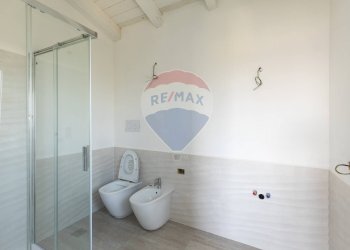 Bagno - Villa Via Leonardo Da Vinci
 
SNC, Loiri Porto San Paolo - foto 25