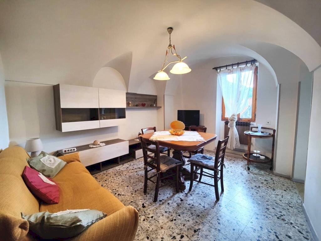 Soggiorno - Appartamento piazza Guglielmo Marconi, Ceriana - foto 2