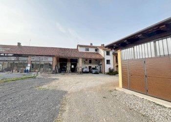 Cortile interno - Casa indipendente via Cuneo, 88, Mondovì - foto 27