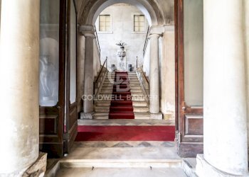 Foto 1 - Stabile - Palazzo Corso Savoia
84, Acireale - foto 1