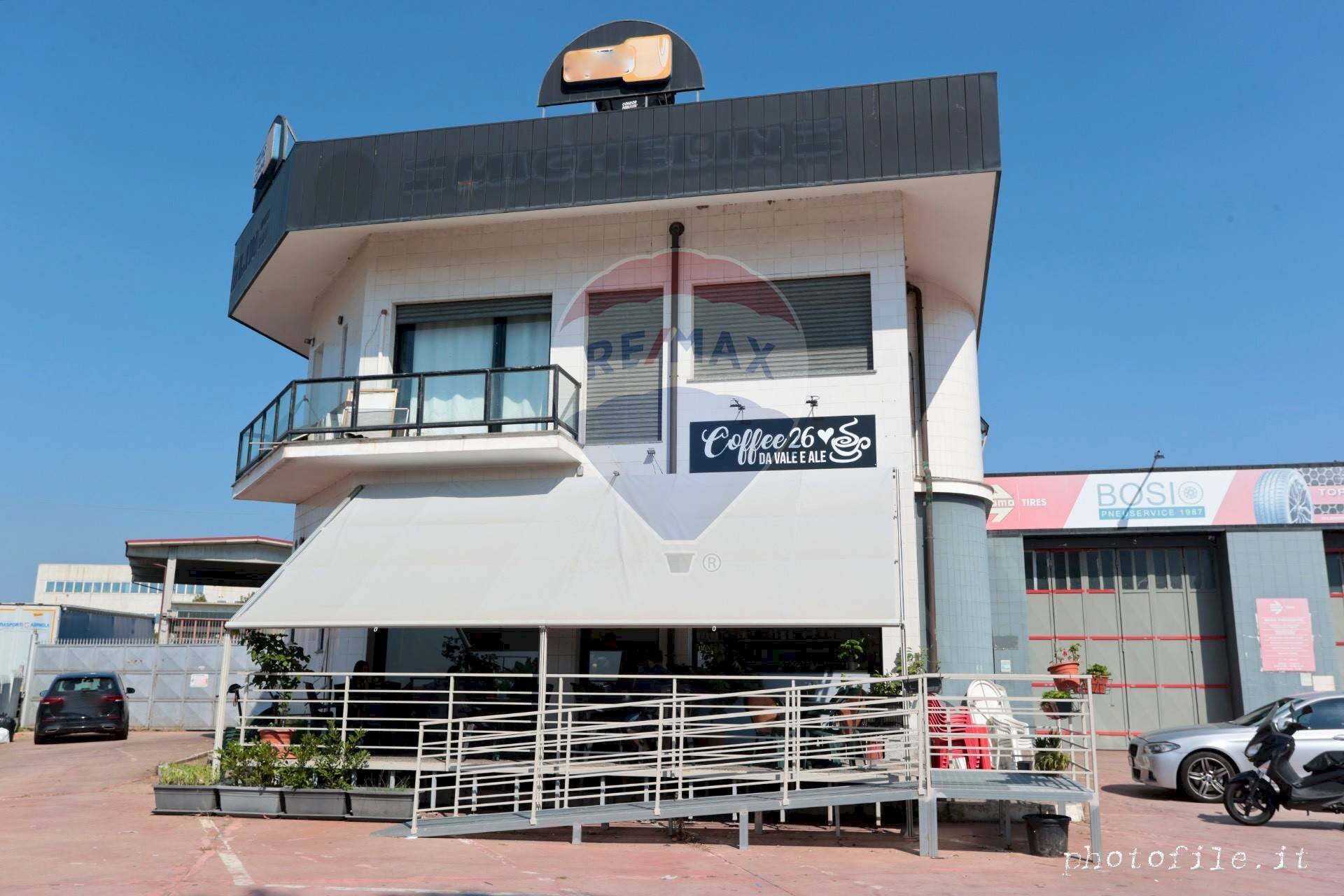 Casa all\'aperto - Bar Tavola Calda - Fredda Via Nazionale
 
9, Cambiano - foto 2