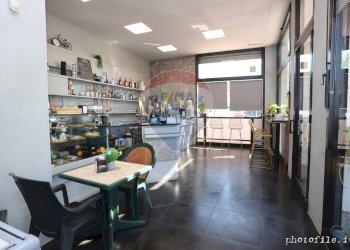 Cucina - Cafeteria - Cold Bar Via Nazionale
 
9, Cambiano - photo 8