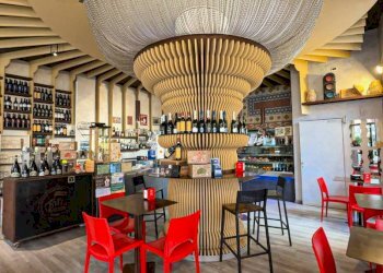 Interno non residenziale - Cafeteria - Cold Bar Savona (neighborhood Centro storico) - photo 5