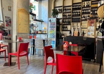 Interno non residenziale - Cafeteria - Cold Bar Savona (neighborhood Centro storico) - photo 7