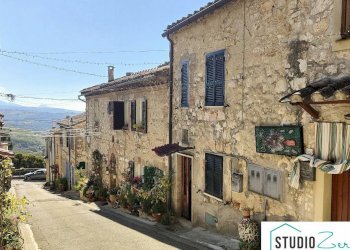 Foto 2 - Trilocale rimembranze
 
22, Amelia - foto 2