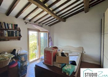 Foto 15 - Trilocale rimembranze
 
22, Amelia - foto 15