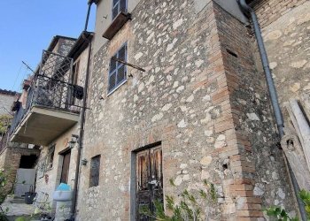 Foto 6 - Trilocale rimembranze
 
22, Amelia - foto 6