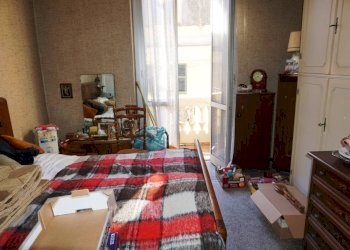 Camera da letto - Trilocale via Giovanni Pascoli, 5, Genova (zona Sampierdarena) - foto 8